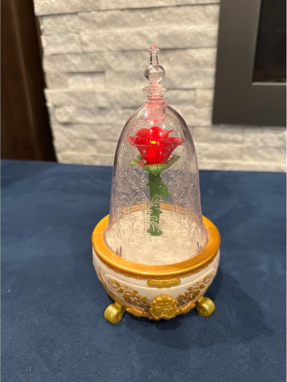 Disney Beauty and the Beast Enchanted Rose Light Up Jewelry Box JAKKS Pacific
